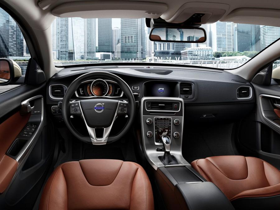  Volvo S80L T6 2013 года  (фото 2 из 8)